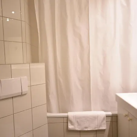 1br Near - Joy St3 R Zurich