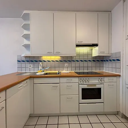 Apartmán 1br Near - Joy St3 R