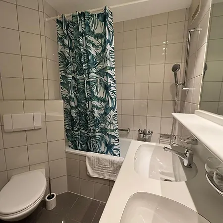 Apartament 1br Near - Joy St3 R *