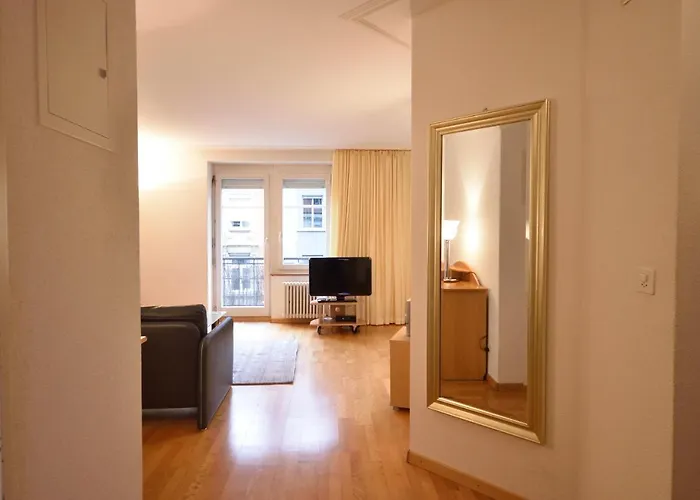 شقة 1br Near - Joy St3 R *