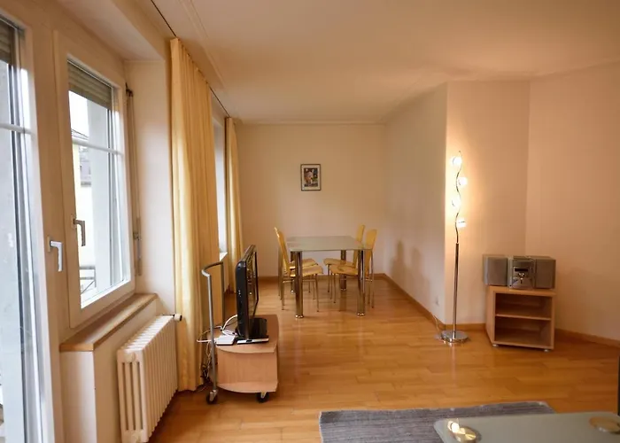 1br Near - Joy St3 R