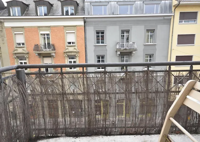 1br Near - Joy St3 R