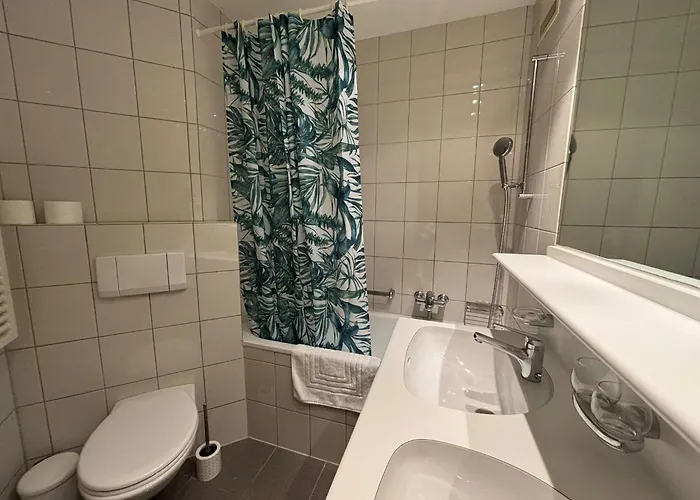 Appartamento 1br Near - Joy St3 R *